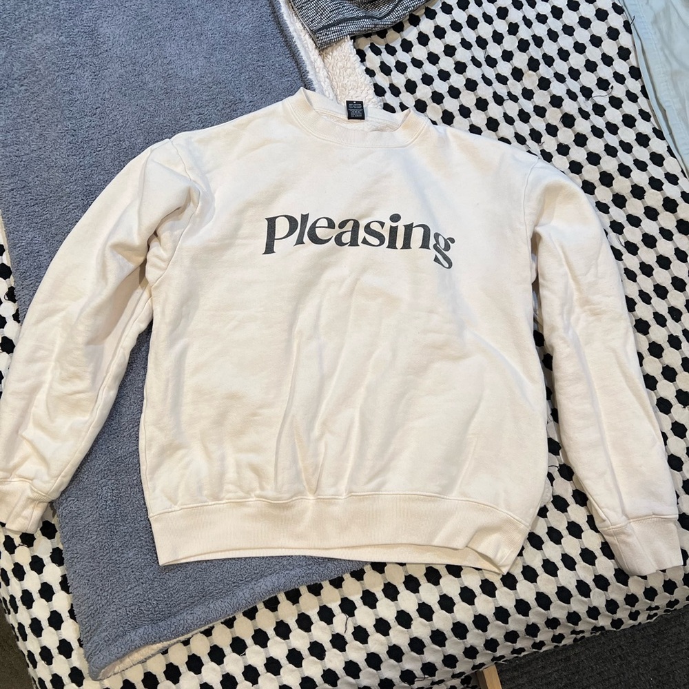Pleasing crew neck Harry Styles